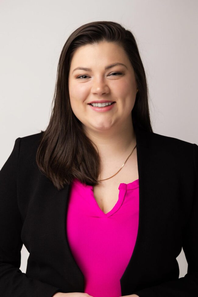 Savannah Walker headshot