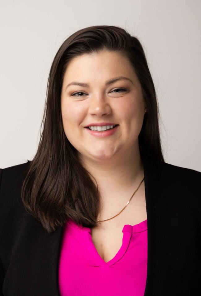 Savannah Walker headshot