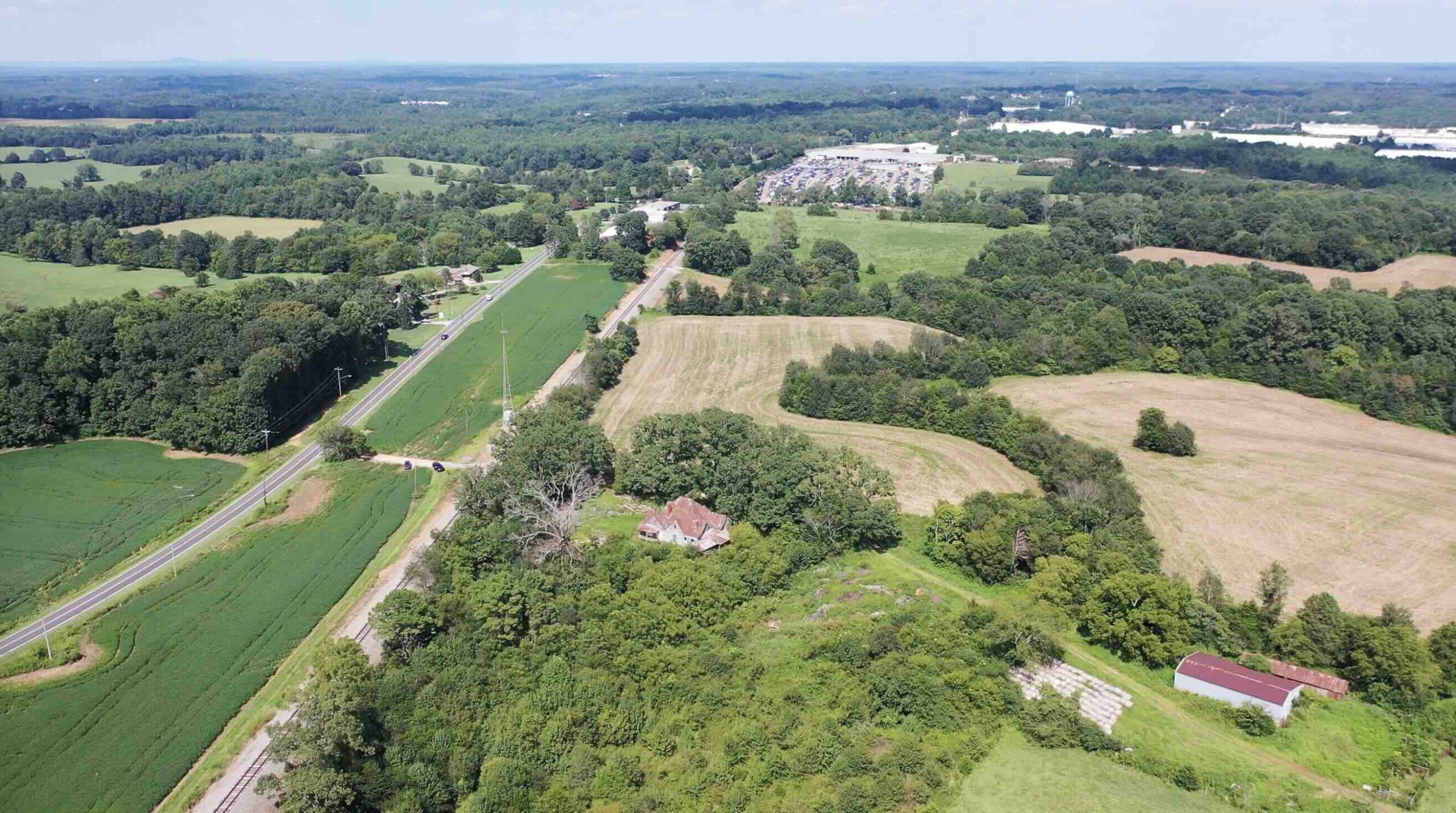 aerial view of site with rail availability