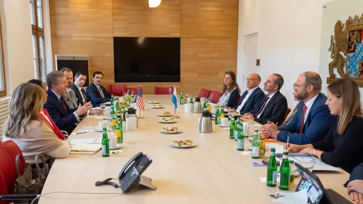 Group of North Carolina government officials meeting with Bavarian minister